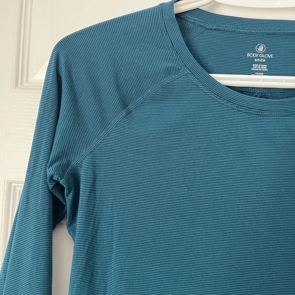 Body Glove Active Long Sleeve Shirt (Size S) - Picture 2 of 6